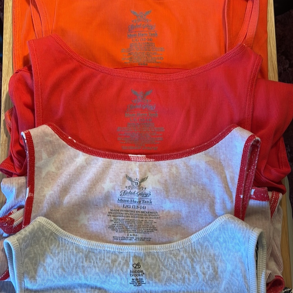 Tank Top Bundle - Picture 11 of 13